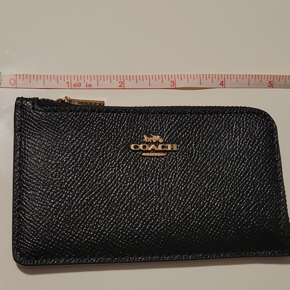 Coach Accessories - Coach Zip Cardholder Black